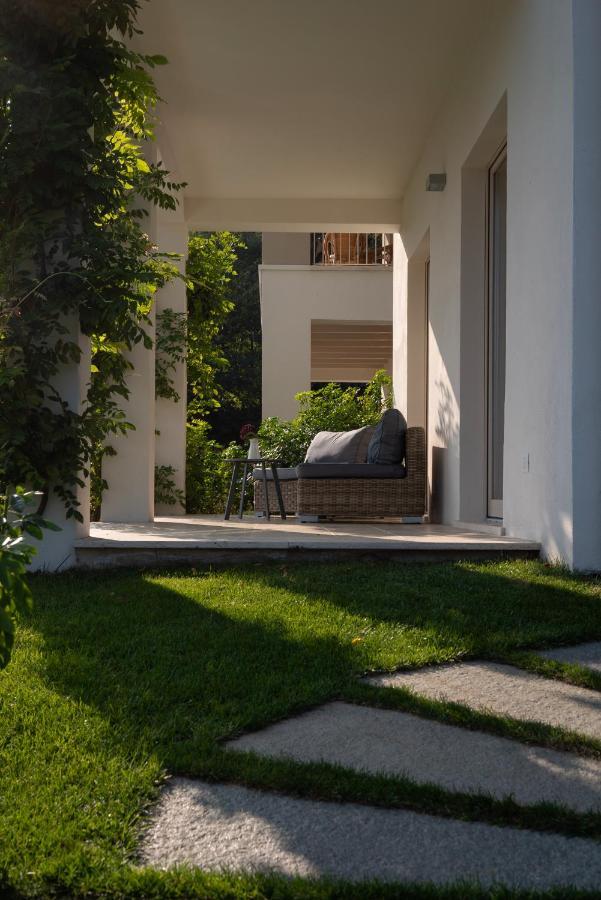 Ferienwohnung La Mascarana Lesa Exterior foto